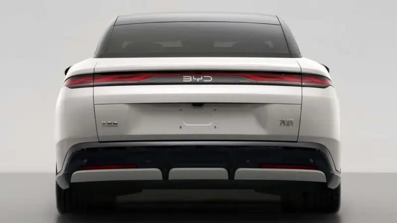 Источник: https://carnewschina.com/2026/06/10/byd-great-han-reveals-core-specs-with-up-to-764-hp-and-1008-km-range/