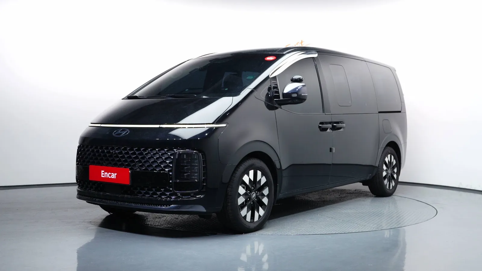 Hyundai Staria Lounge