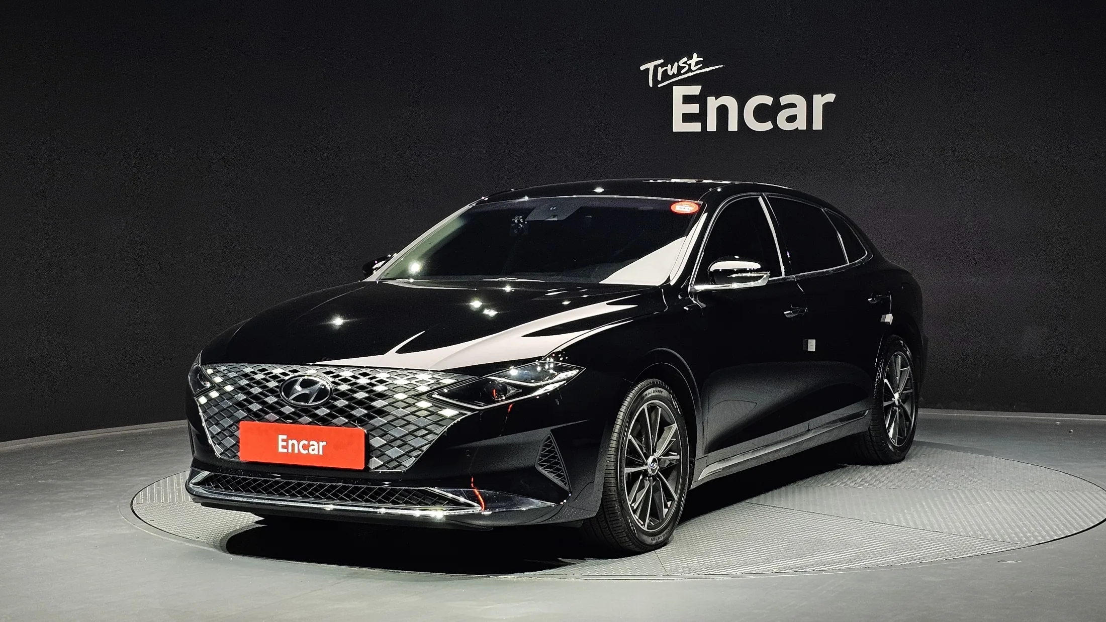 Hyundai Grandeur IG 3.3