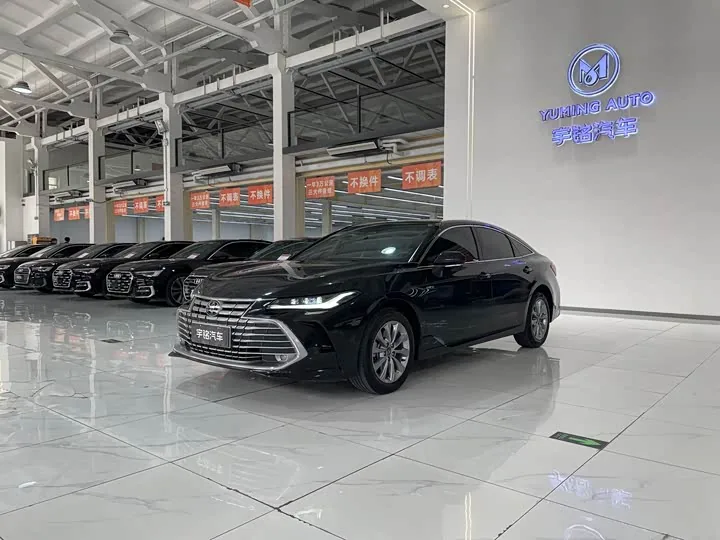 Toyota Avalon 2.0L Hybrid Premium 2024