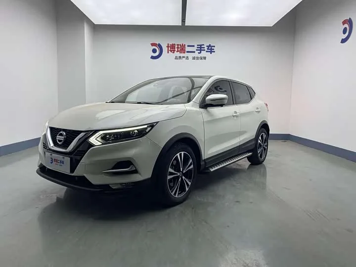 Nissan Qashqai J11 CVT Luxury