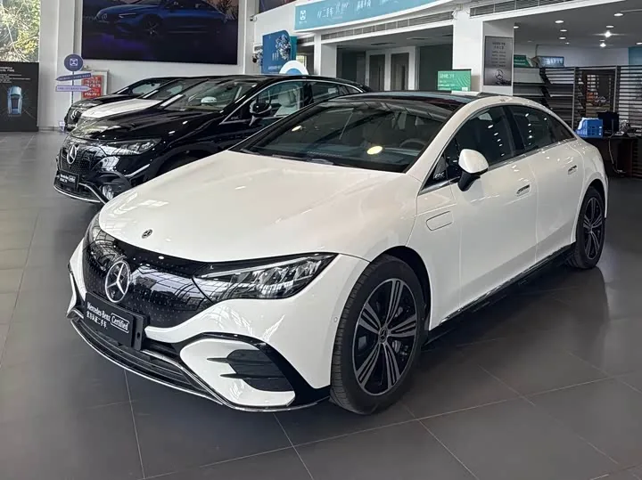 Mercedes-Benz EQE 500 4MATIC Luxury 2025