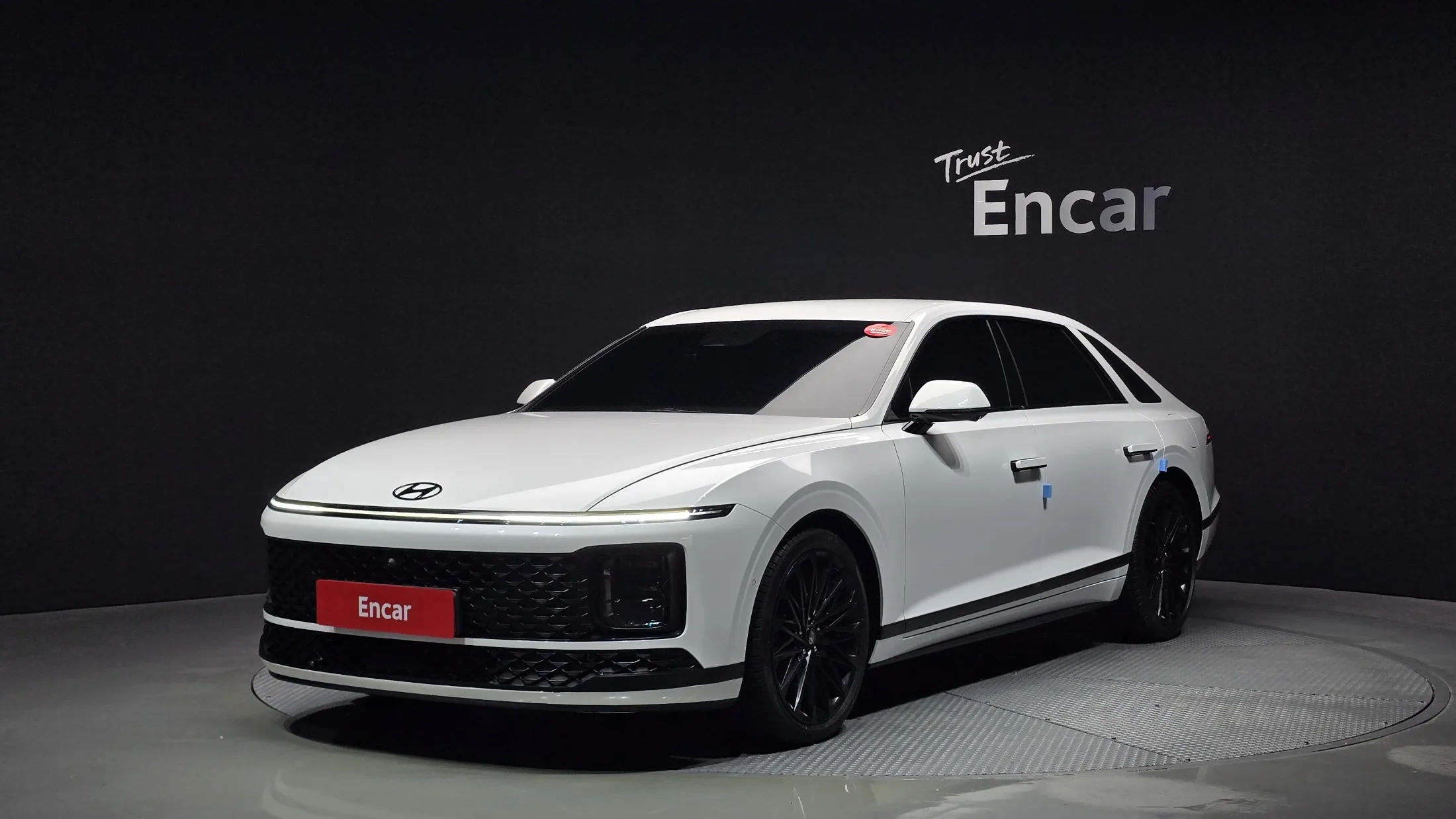 Hyundai Grandeur GN7 Gasoline 2WD