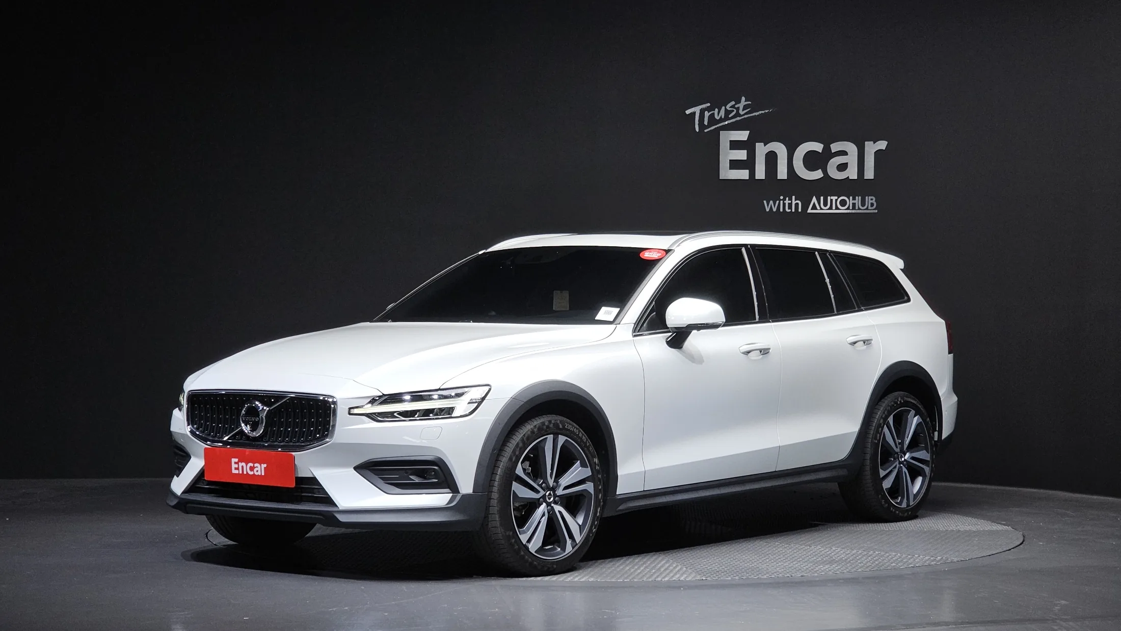 Volvo V60 Cross Country 2nd Gen B5 Pro AWD