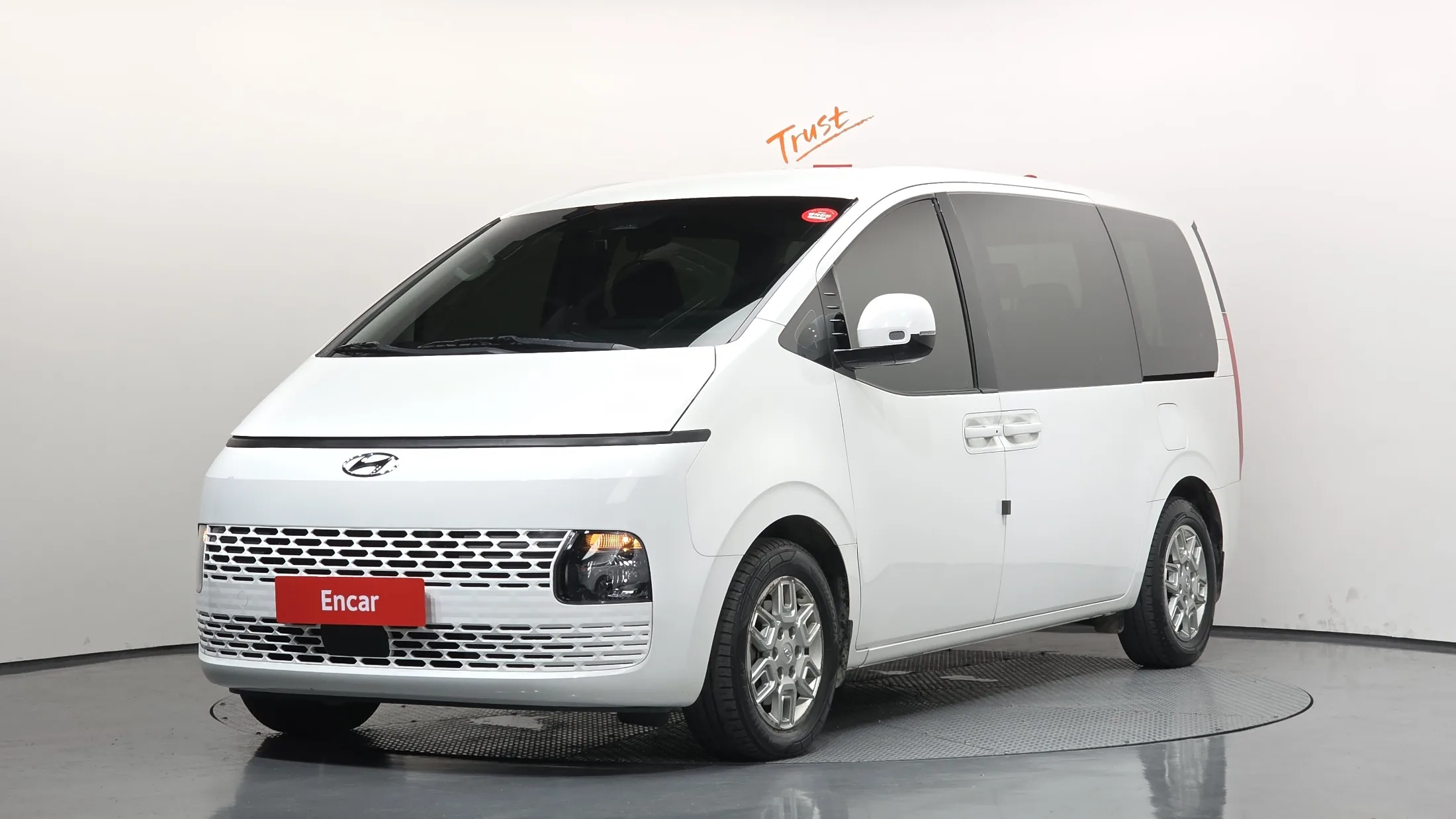 Hyundai Staria Tourer 9-Seater