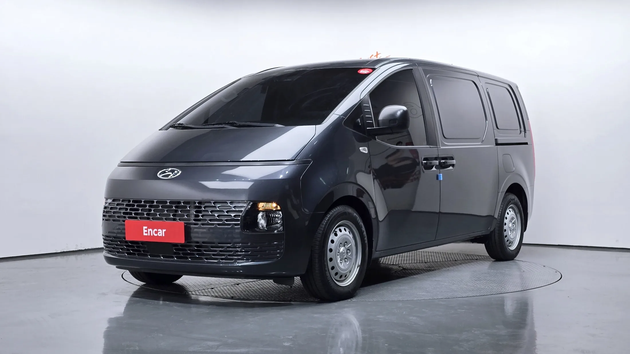 Hyundai Staria Cargo 3-Seater
