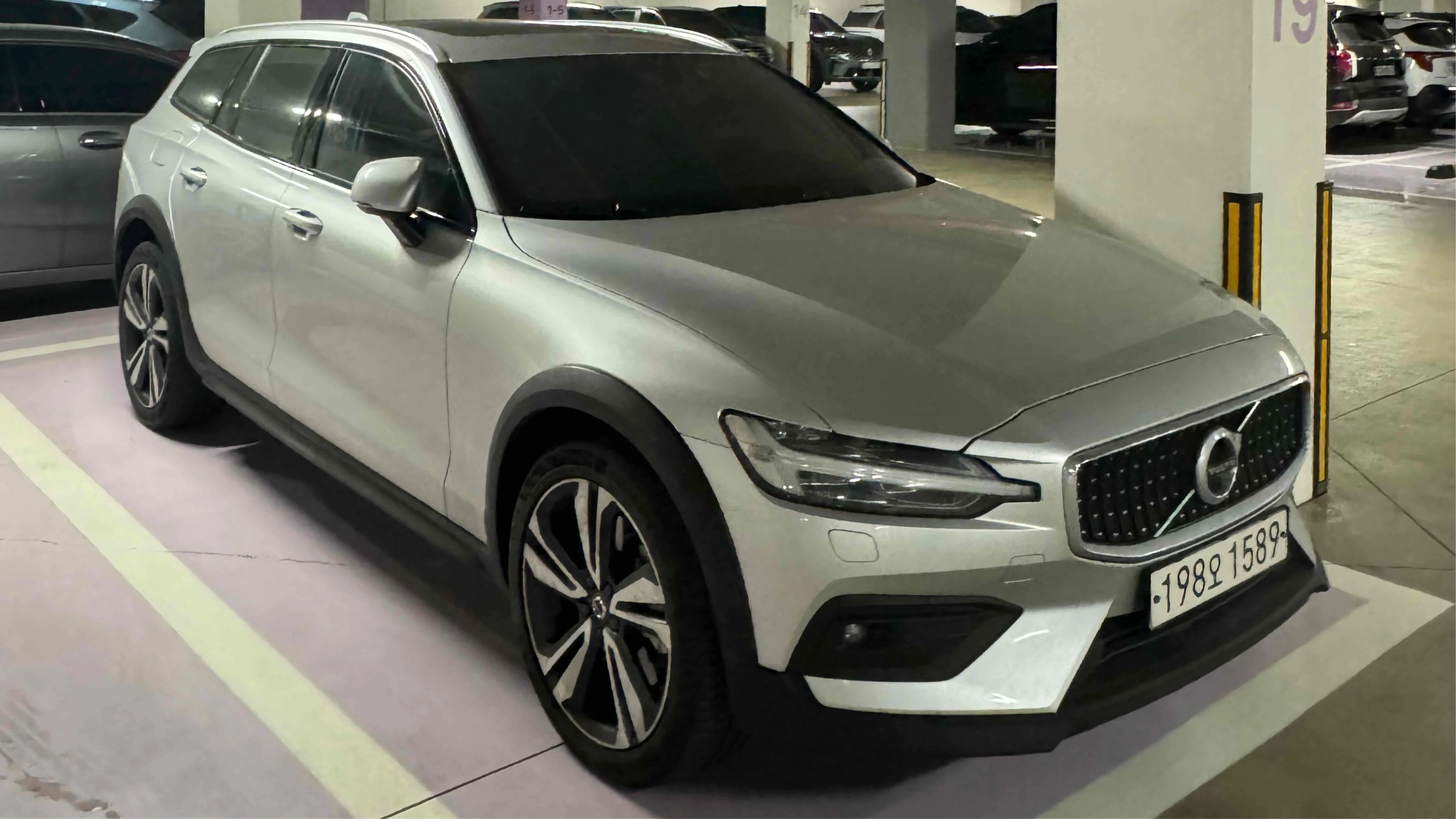 Volvo V60 Cross Country 2nd Gen B5 Pro AWD
