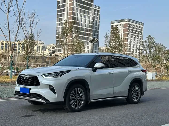 Toyota Highlander 380T 4WD Premium 2024