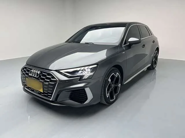 Audi A3 Sportback 35 TFSI Luxury Sport 2024
