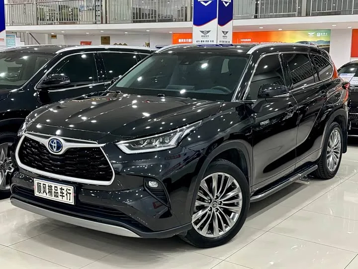 Toyota Highlander XU70 2.5L 4WD Premium 2022