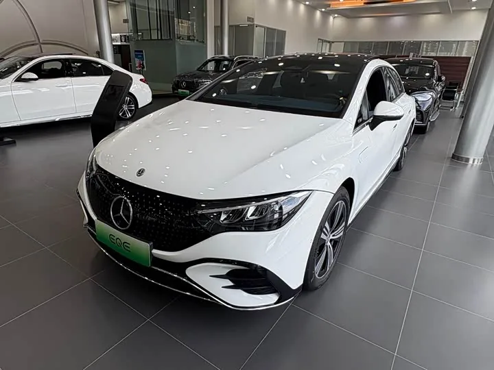 Mercedes-Benz EQE 500 4MATIC Pioneer 2025