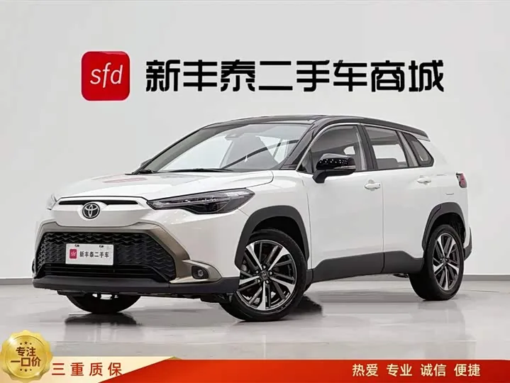 Toyota Frontlander 2.0L CVT Luxury PLUS 2022