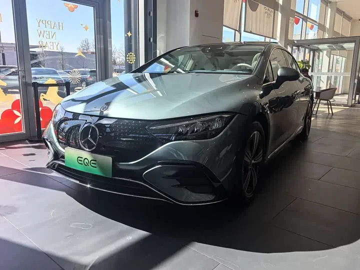 Mercedes-Benz EQE V295 500 4MATIC Luxury 2025