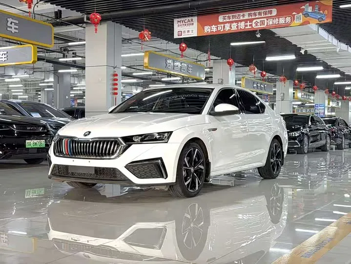 Skoda Octavia MK4 TSI280 Respect Edition