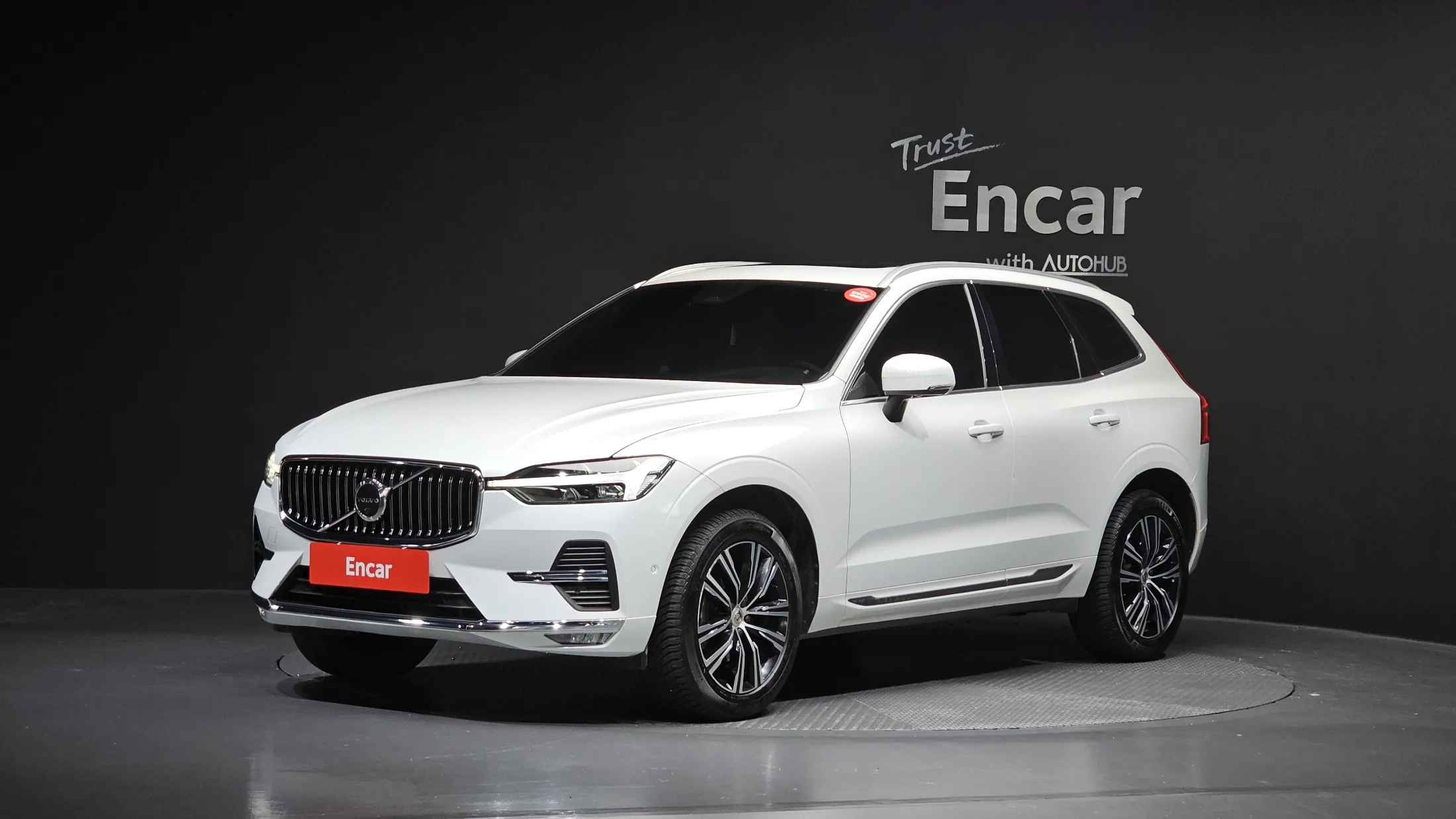 Volvo XC60 2nd Gen B5 Inscription