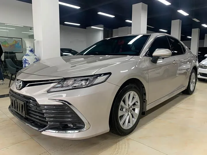 Toyota Camry XV70 2.0GVP Leading 2023