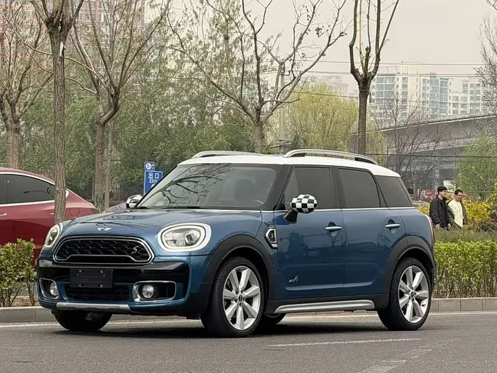 MINI Countryman F60 COOPER S ALL4 Explorer