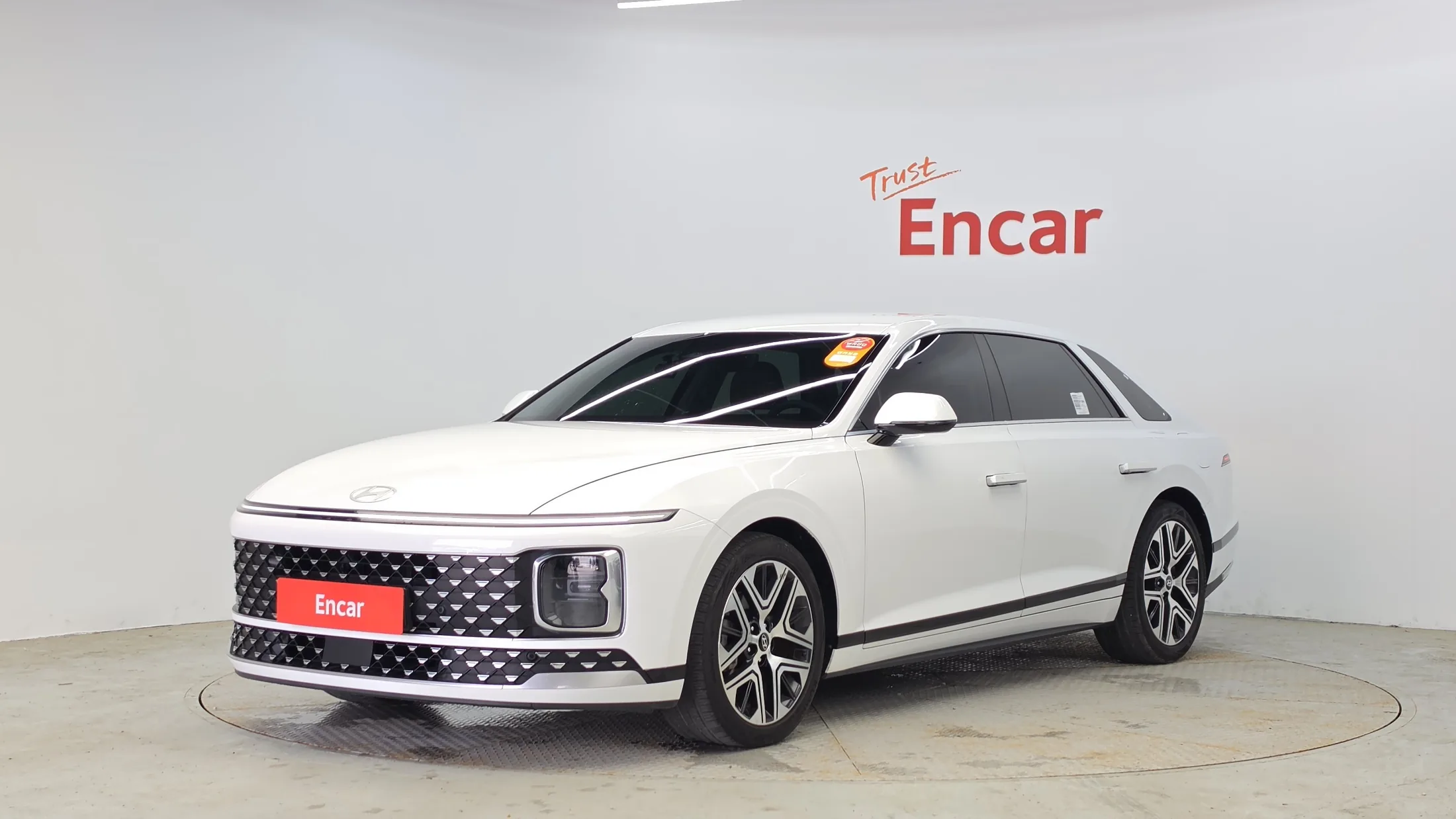Hyundai Grandeur GN7 2.5 Gasoline 2WD