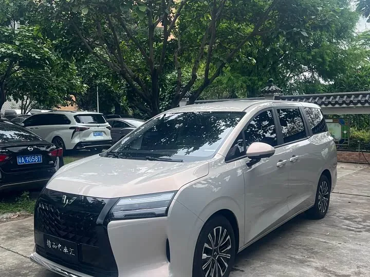 Wuling Star 730 CVT Elite