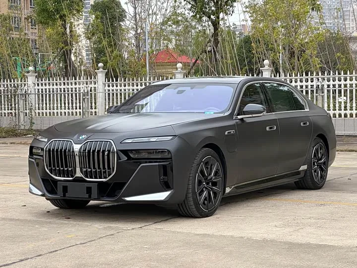 BMW i7 G70 xDrive60L M Sport 2023