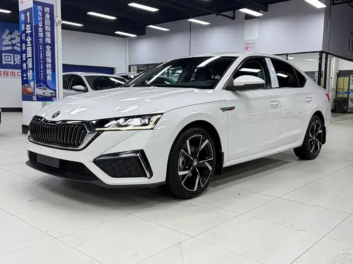 Skoda Octavia A8 TSI280 Zunxiang