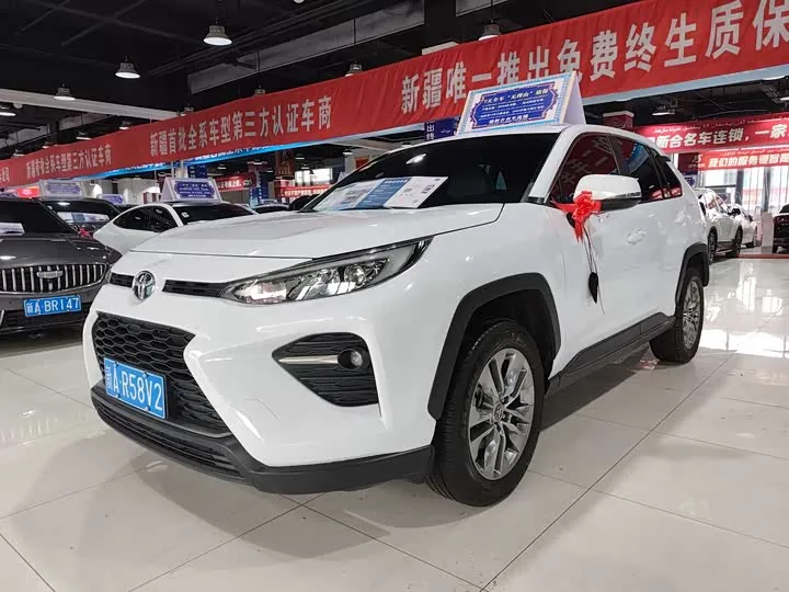 Toyota Wildlander 2.0L Leading 2023