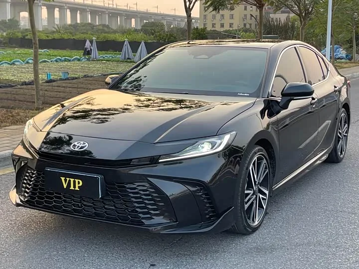 Toyota Camry XV70 2.0S Sport 2024
