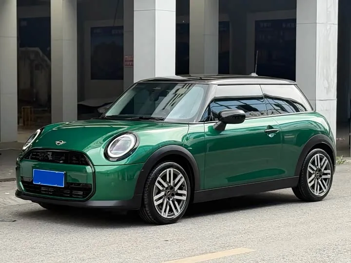 MINI Cooper 3-Door F56 COOPER Classic