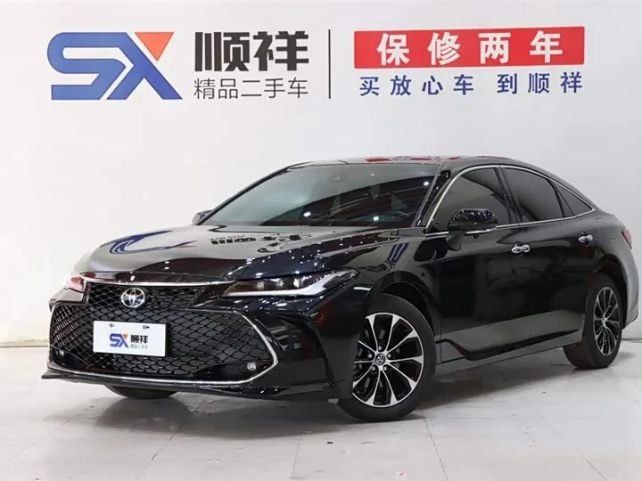 Toyota Avalon XX50 Luxury 2023
