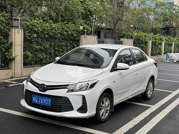 Toyota Vios CVT Luxury