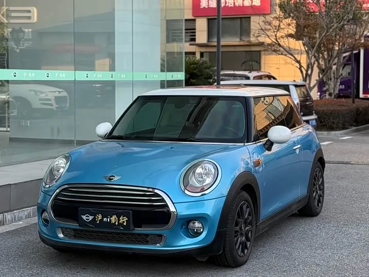 MINI Cooper F56 COOPER Fun