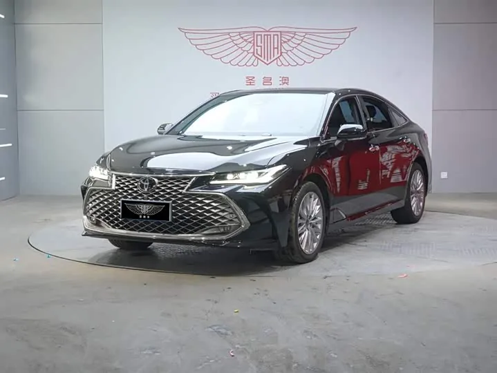 Toyota Avalon XX50 XLE Premium 2024
