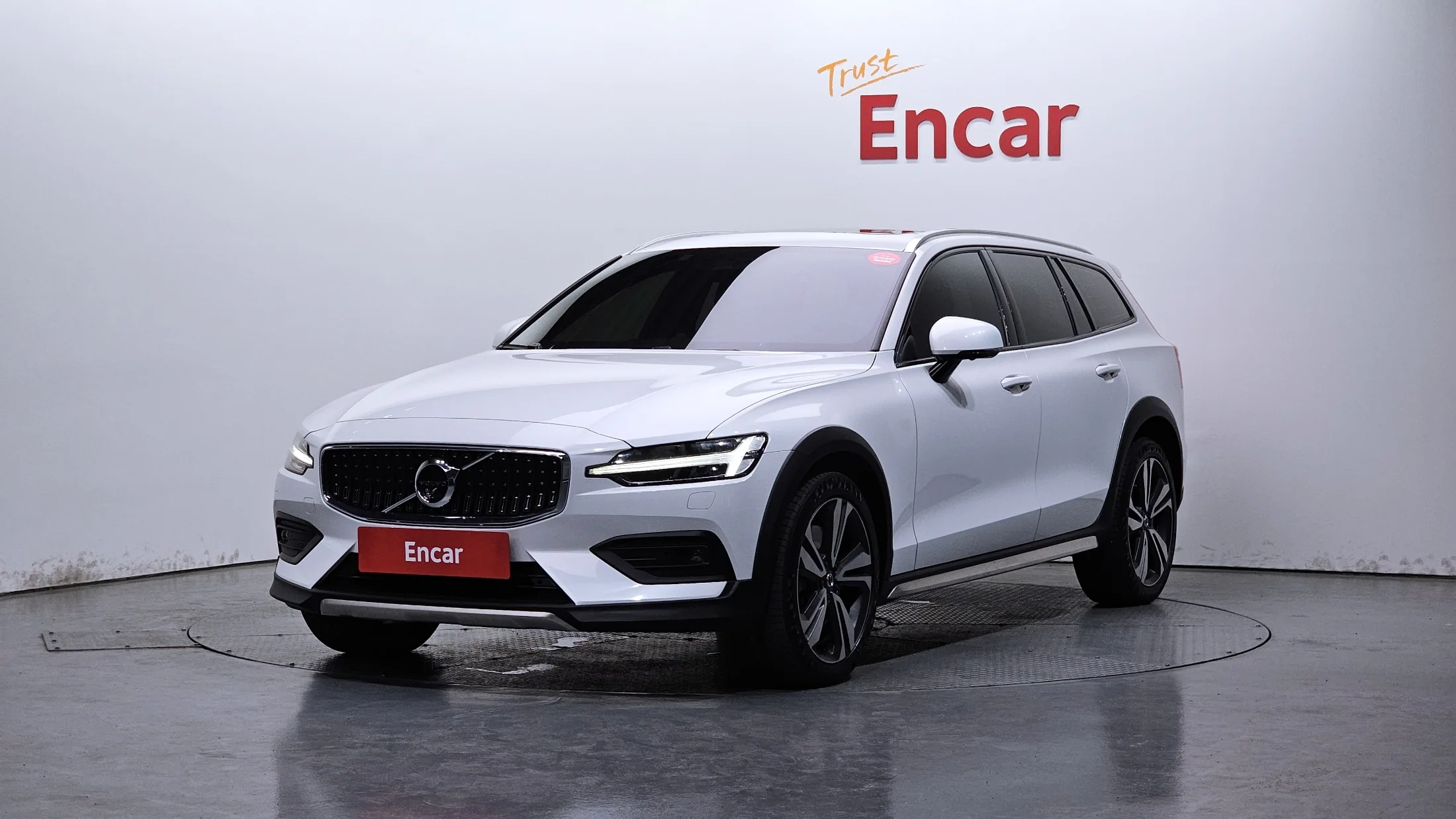 Volvo V60 Cross Country 2nd Gen B5 Pro AWD