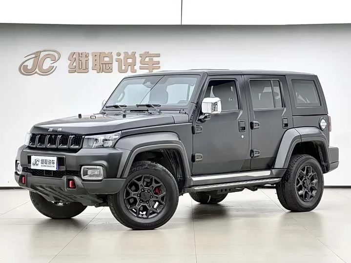 BAIC BJ40 2.0D Hero Edition Knight