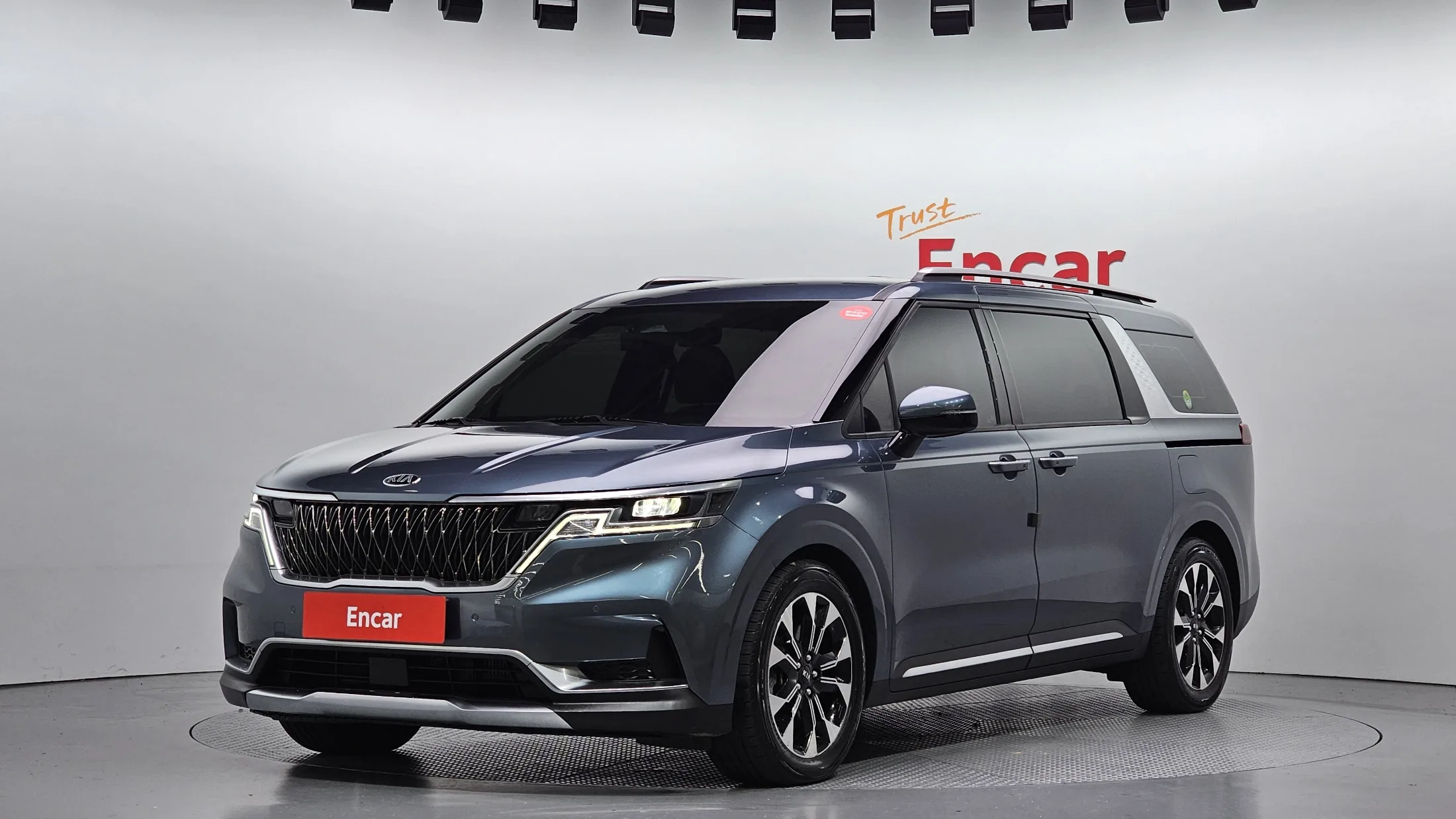 Kia Carnival KA4 7-Seater Noblesse