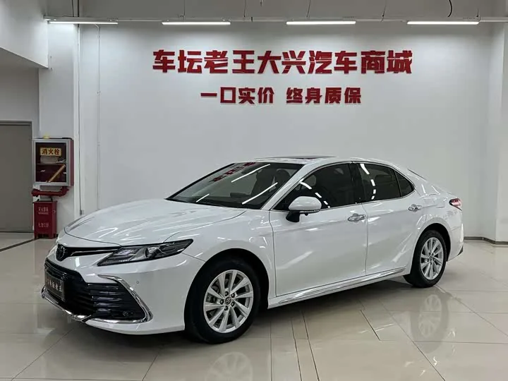 Toyota Camry XV70 2.0G Luxury 2023