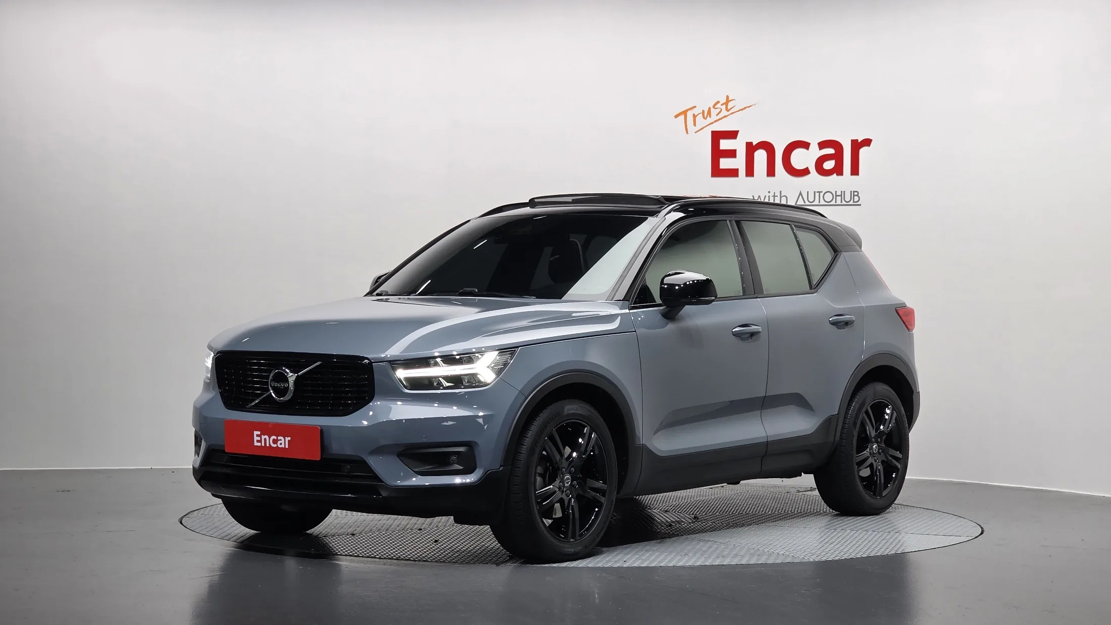 Volvo XC40 B4 R-Design