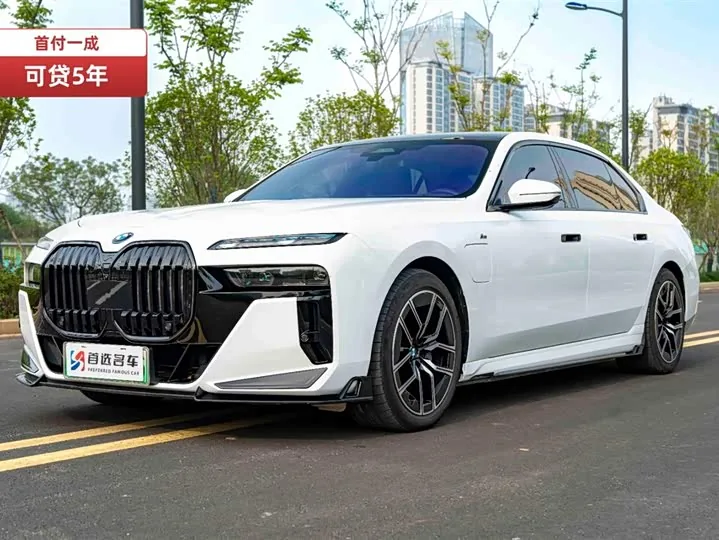 BMW i7 G70 eDrive50L M Sport 2023