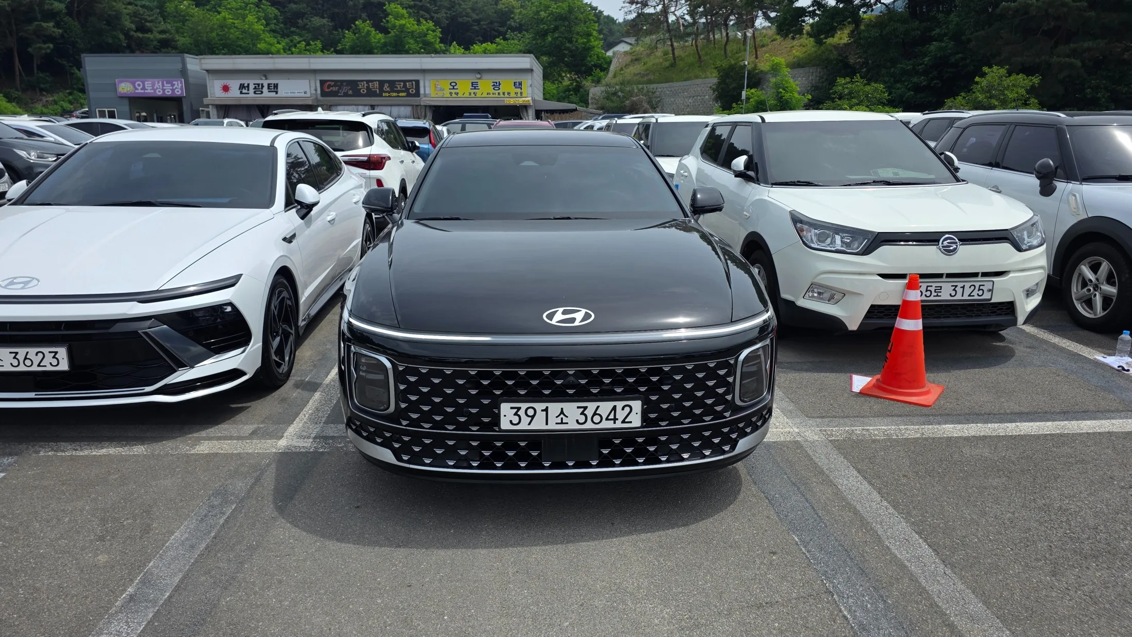 Hyundai Grandeur GN7 2.5 Gasoline 2WD