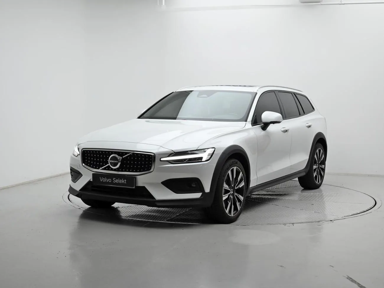 Volvo V60 Cross Country 2nd Gen B5 Ultra AWD