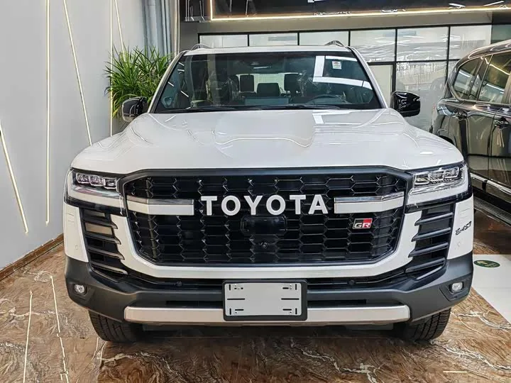 Toyota Land Cruiser LC300 3.5L 2024