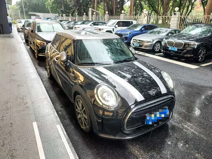 Mini Cooper F56 COOPER Artisan 5-Door