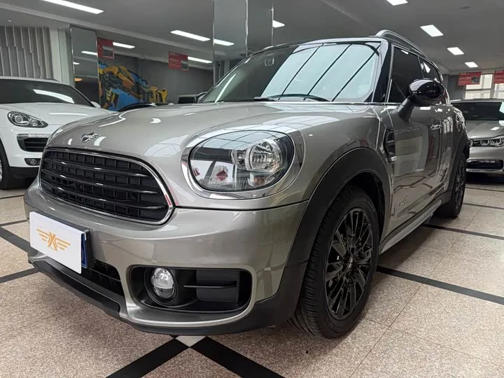 MINI Countryman F60 COOPER ALL4 Artist