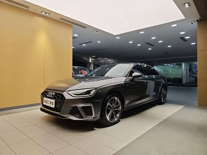 Audi A4L 40 TFSI Sport 2023