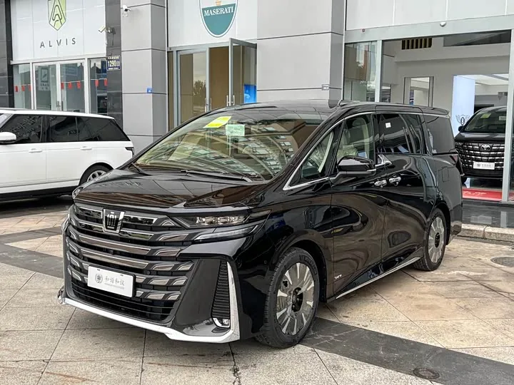 Toyota Vellfire Crown 2.5L Executive Flagship 2024