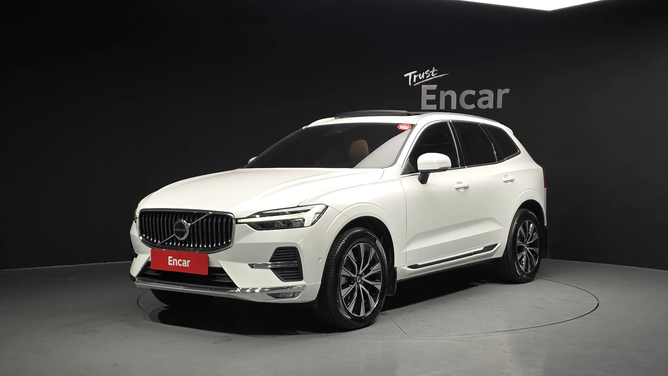 Volvo XC60 2nd Gen B5 Ultra Bright