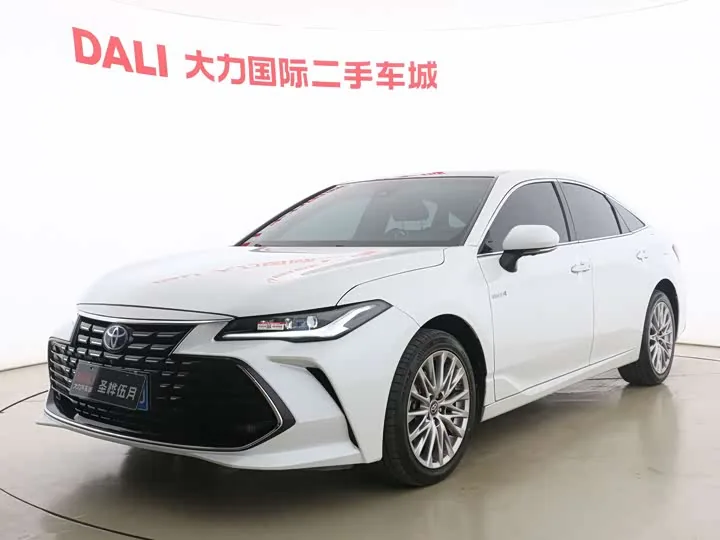 Toyota Avalon XX50 XLE Premium 2023